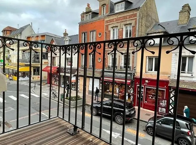 Le « blanc Bleu »-charmant 2 Pieces /3 Min Gare Appartement Trouville-sur-Mer